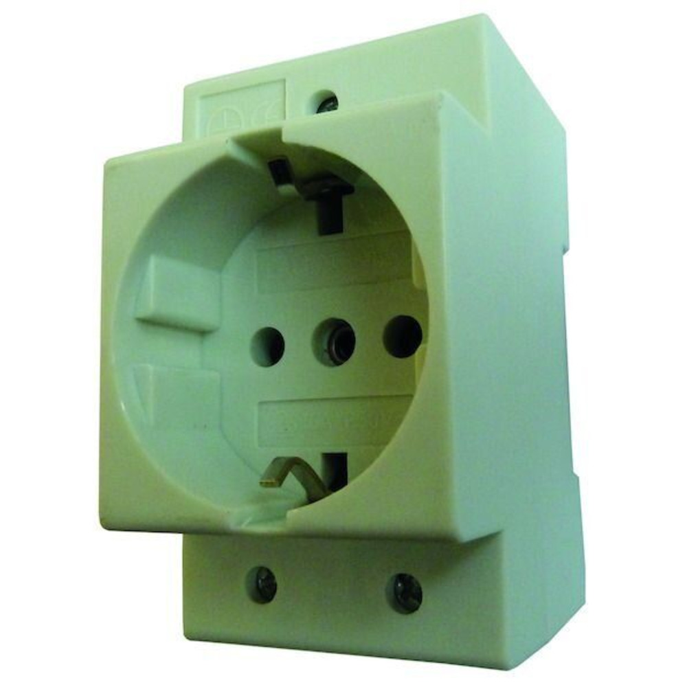 PROTEC 16A DIN SOCKET OUTLET