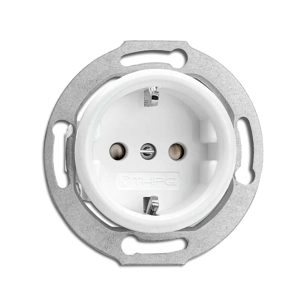 THPG SINGLE SOCKET-OUTLET SHUTTERED WHITE DUROPLAST